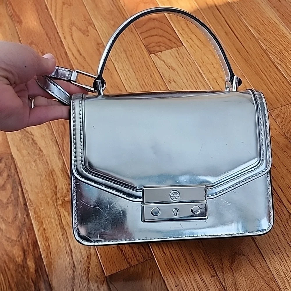 Tory Burch Metallic Mini - Picture 2 of 9